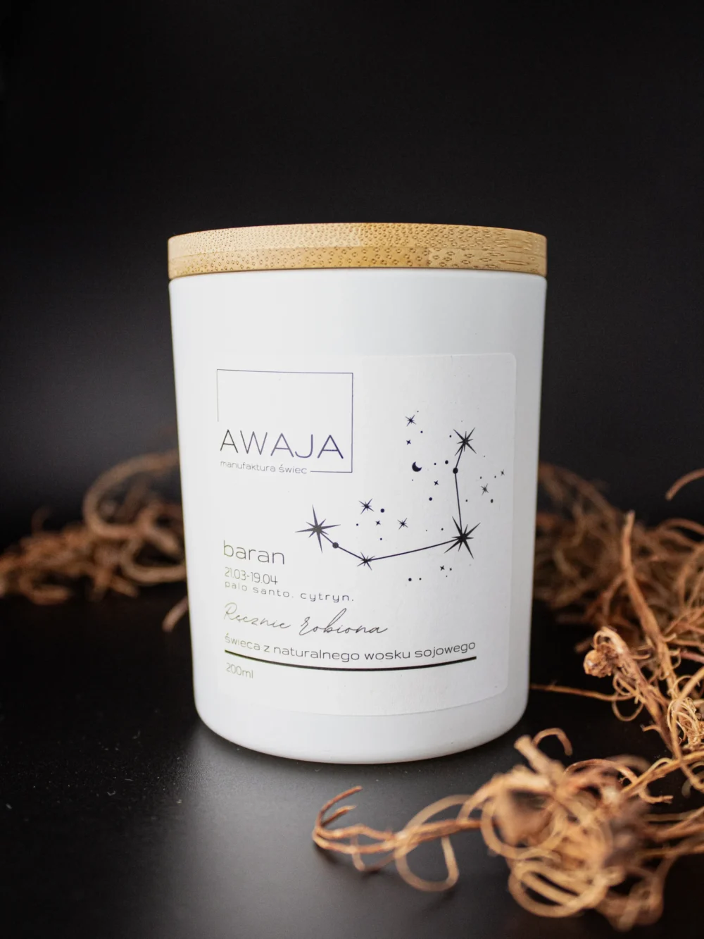 ręcznie robiona świeca sojowa