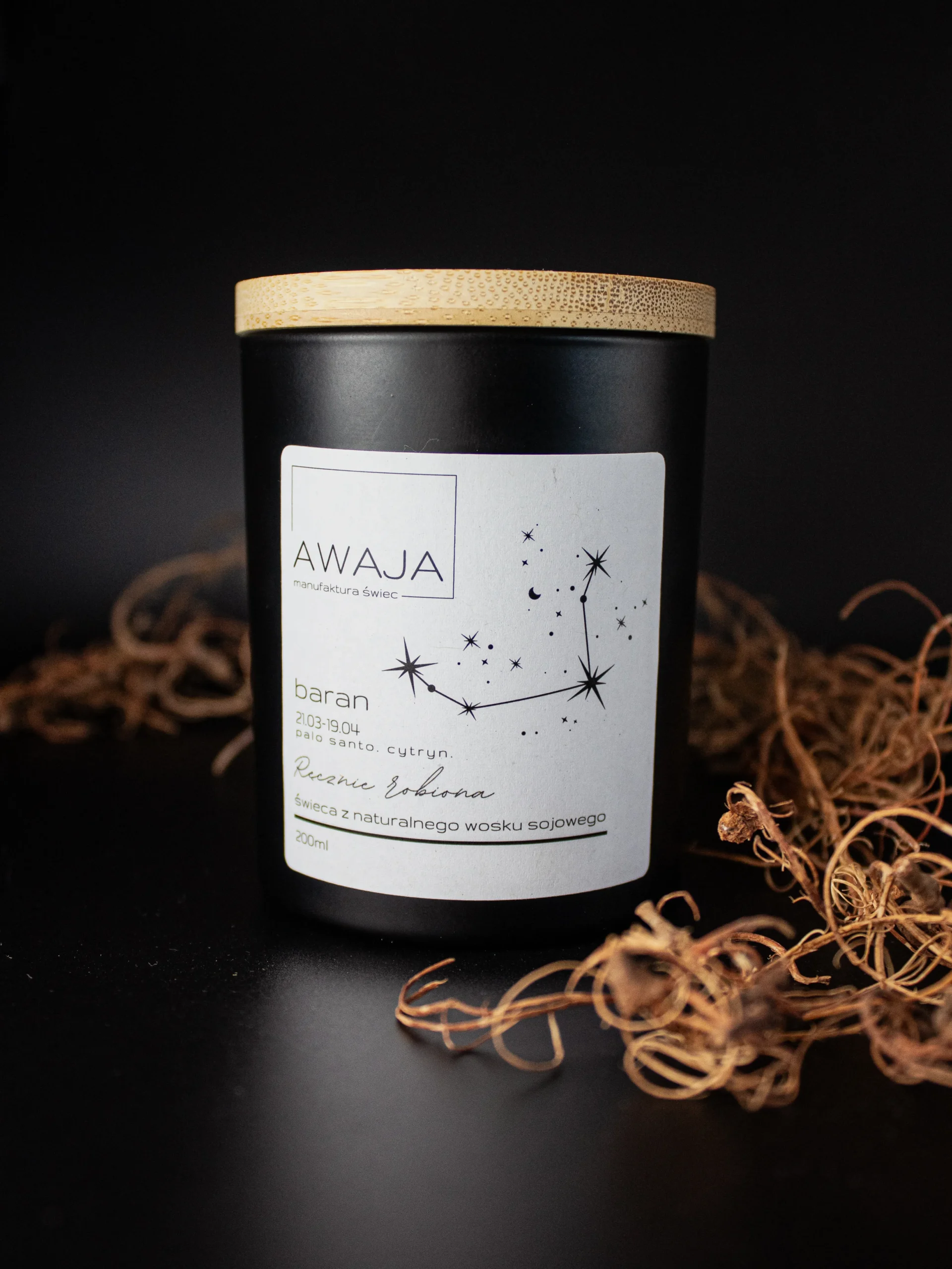 ręcznie robiona świeca sojowa