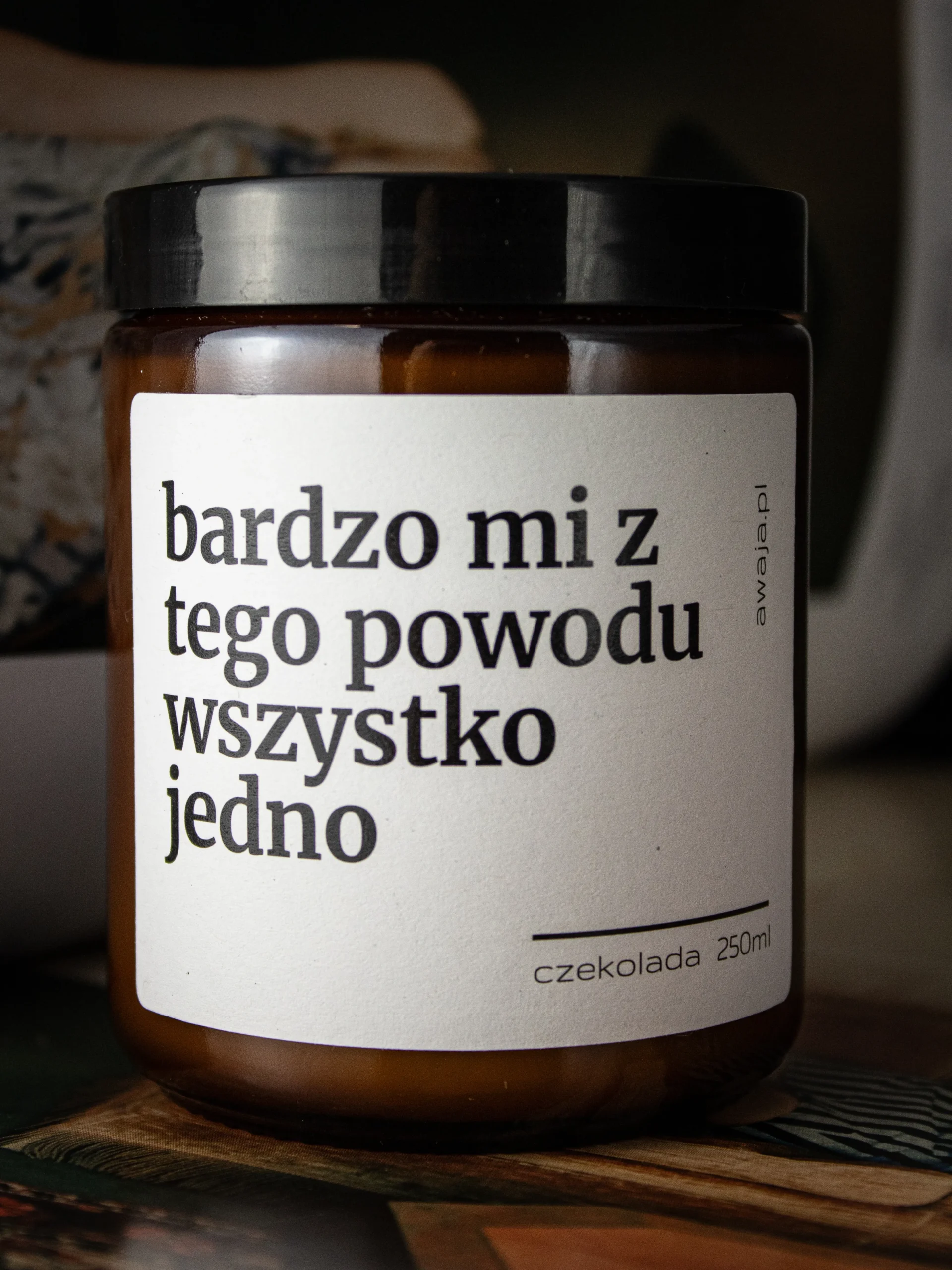 ręcznie robiona świeca sojowa