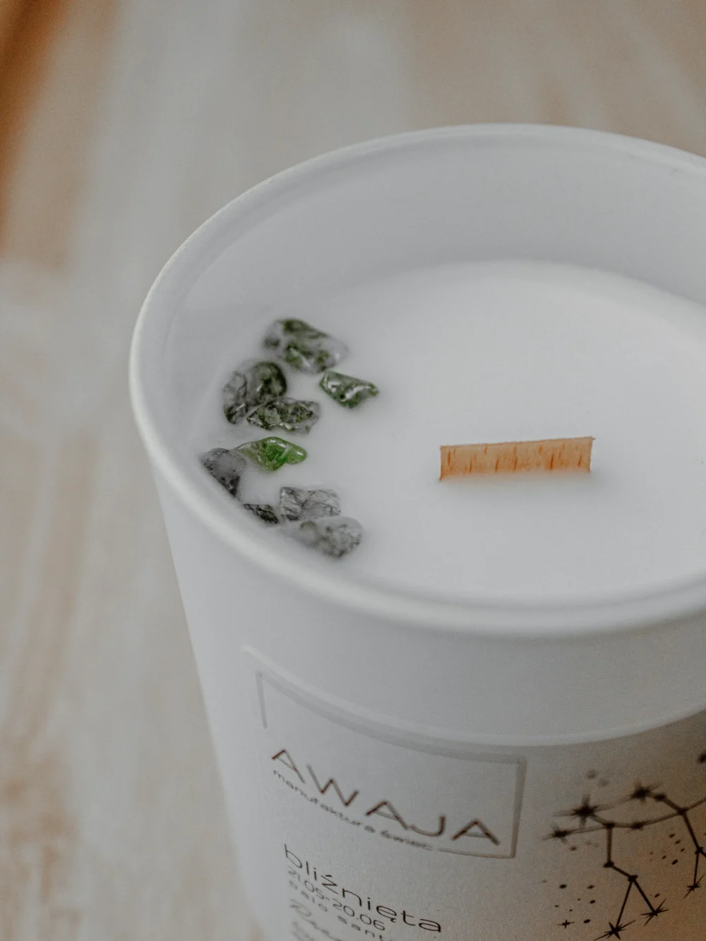 ręcznie robiona świeca sojowa