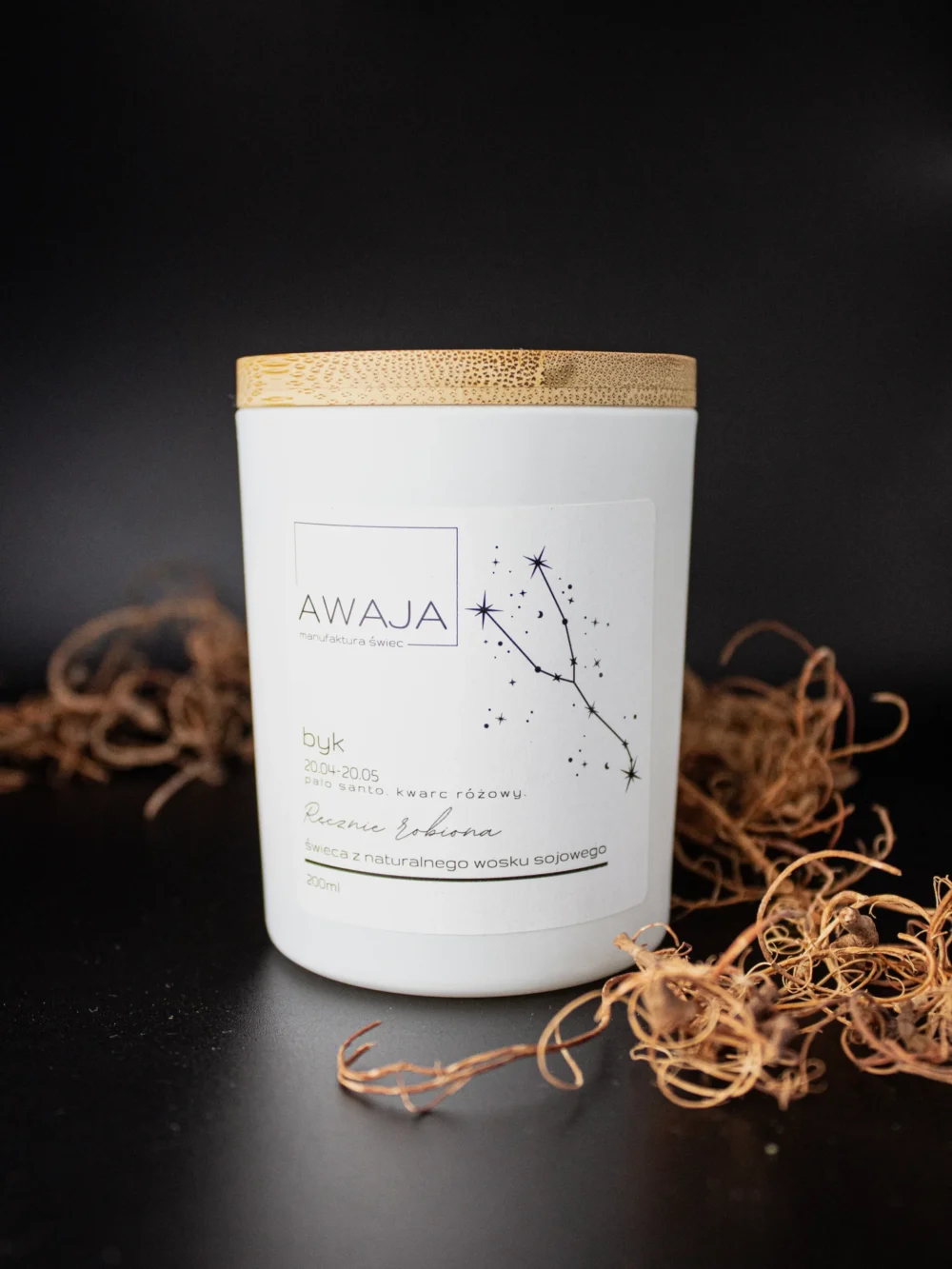 ręcznie robiona świeca sojowa