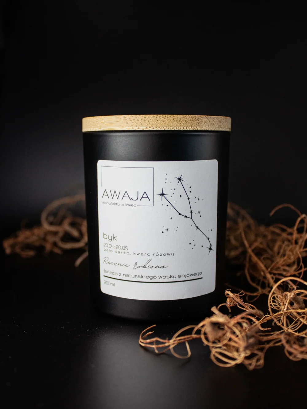 ręcznie robiona świeca sojowa