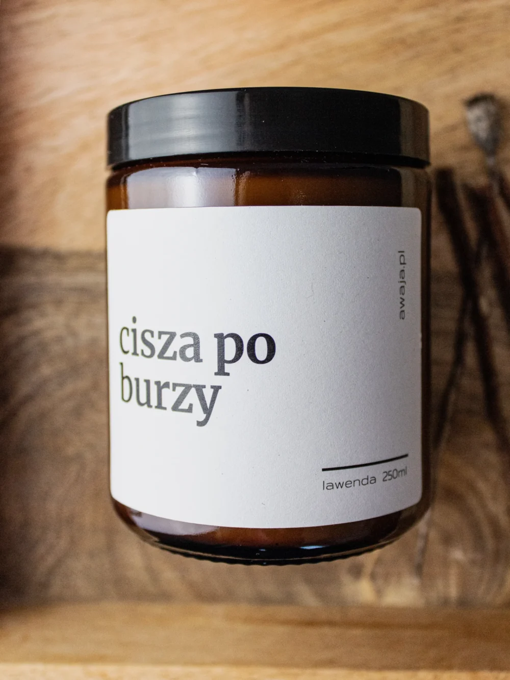 ręcznie robiona świeca sojowa