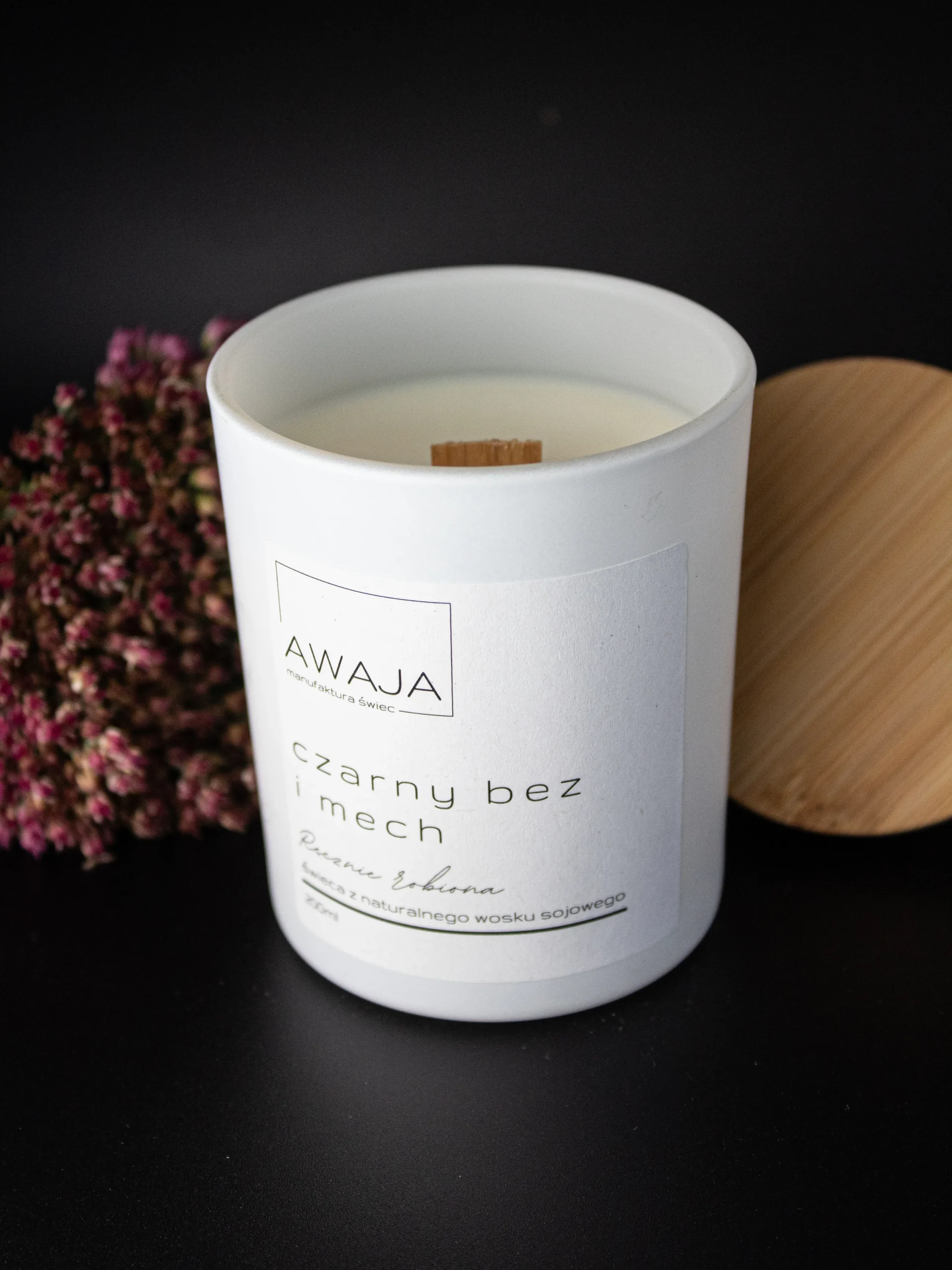ręcznie robiona świeca sojowa