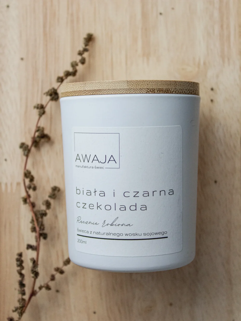 ręcznie robiona świeca sojowa