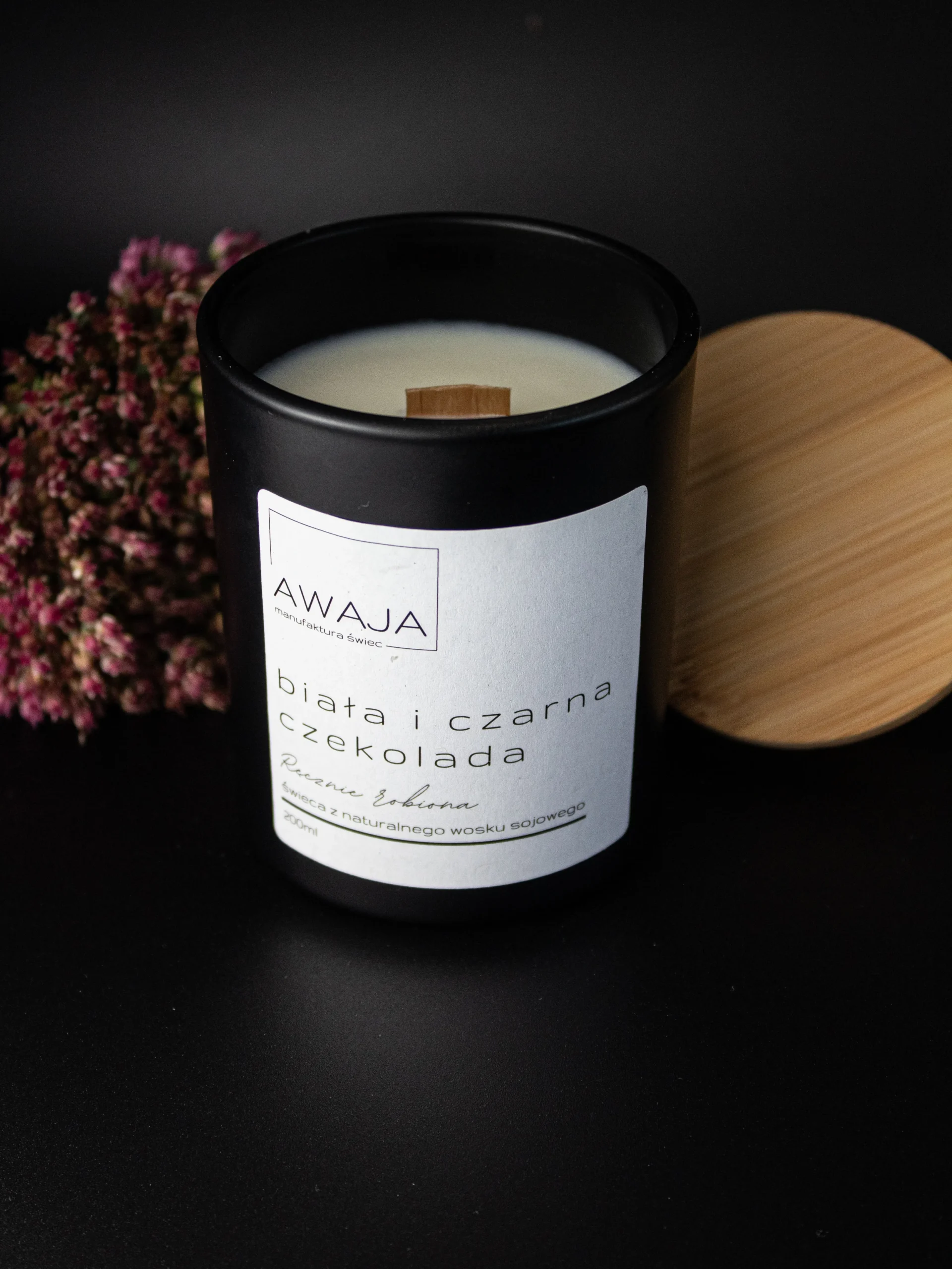 ręcznie robiona świeca sojowa