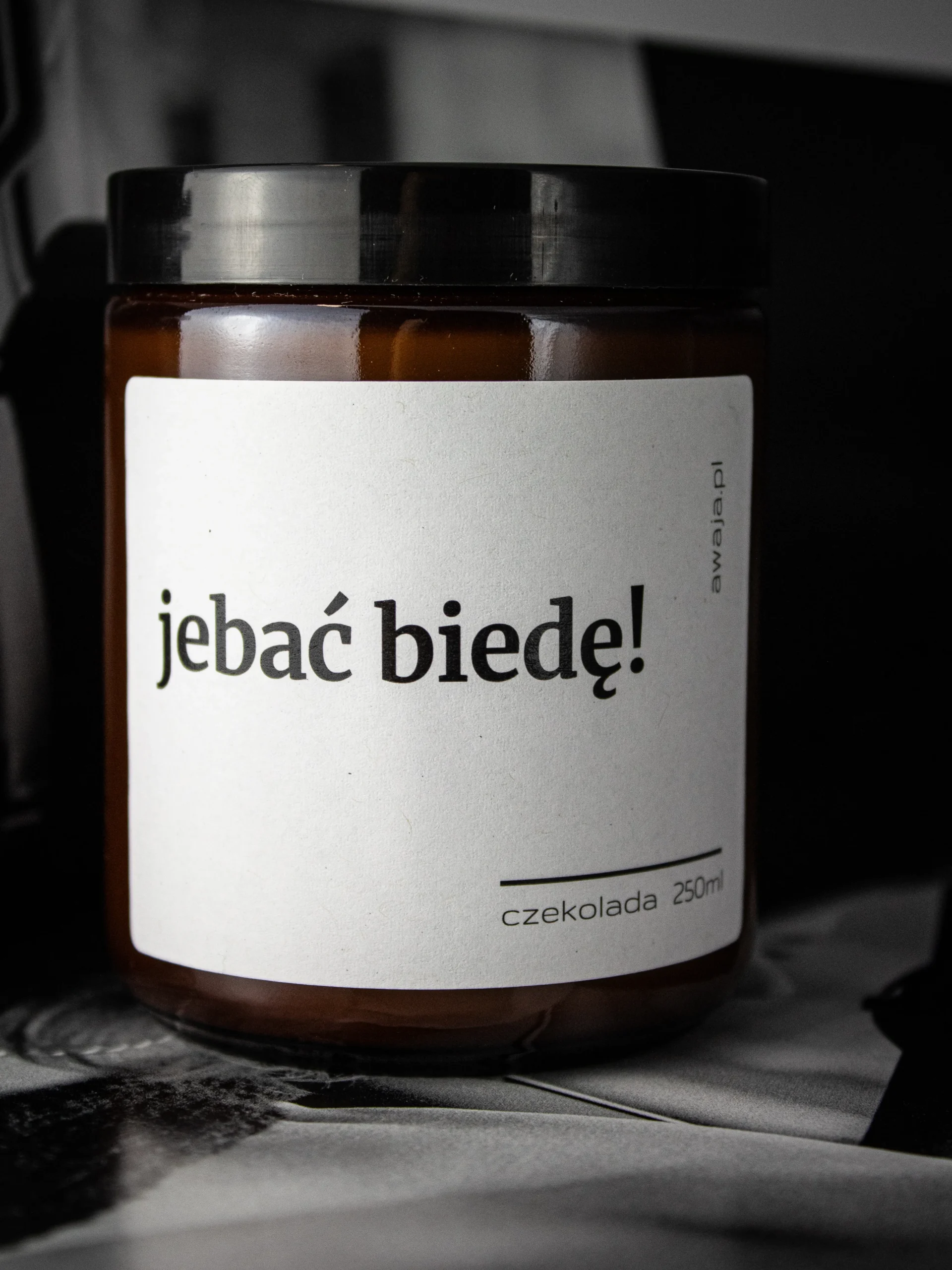 ręcznie robiona świeca sojowa