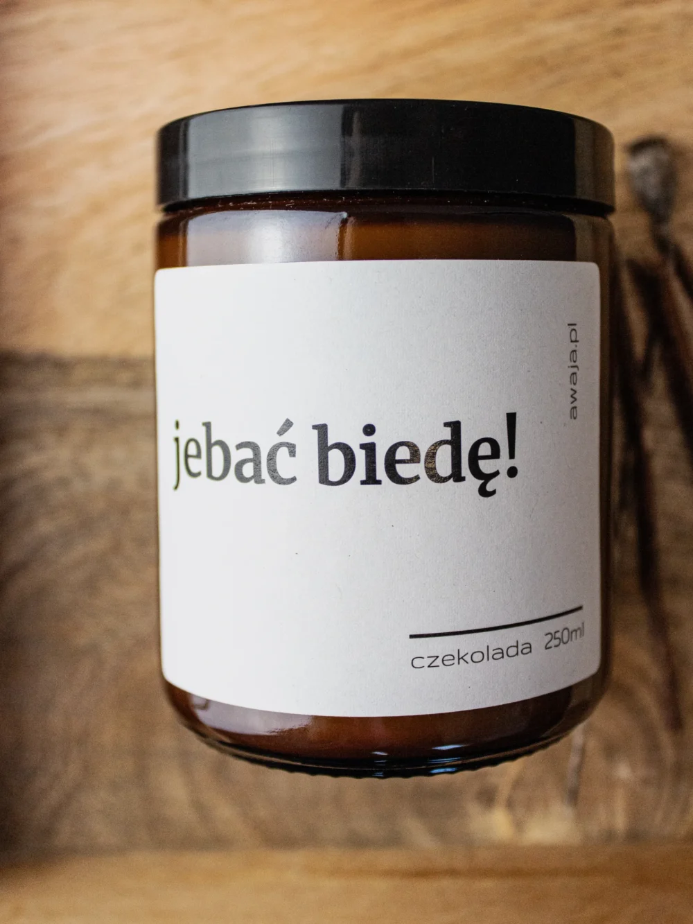 ręcznie robiona świeca sojowa