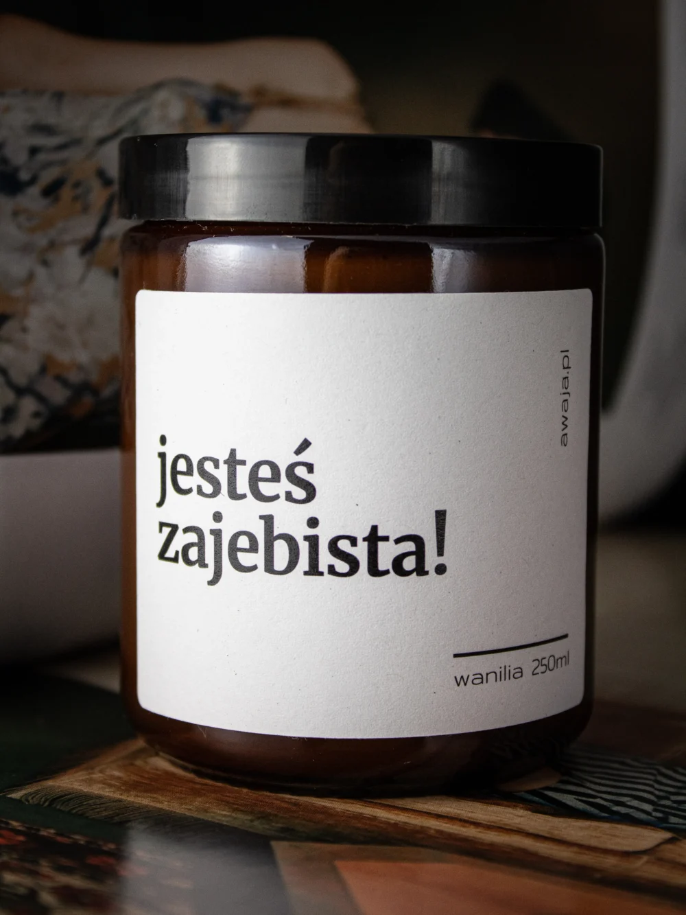 ręcznie robiona świeca sojowa