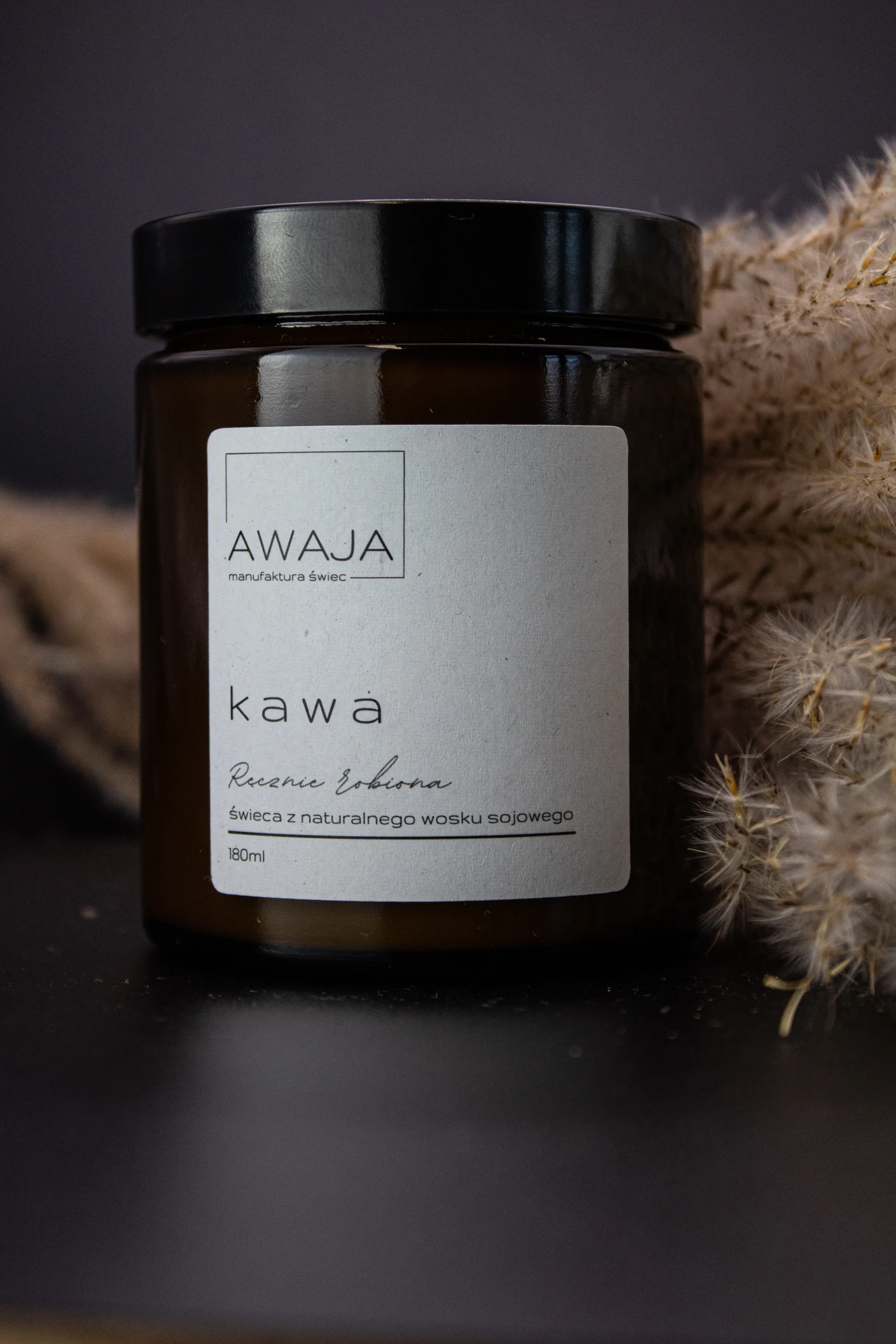 ręcznie robiona świeca sojowa
