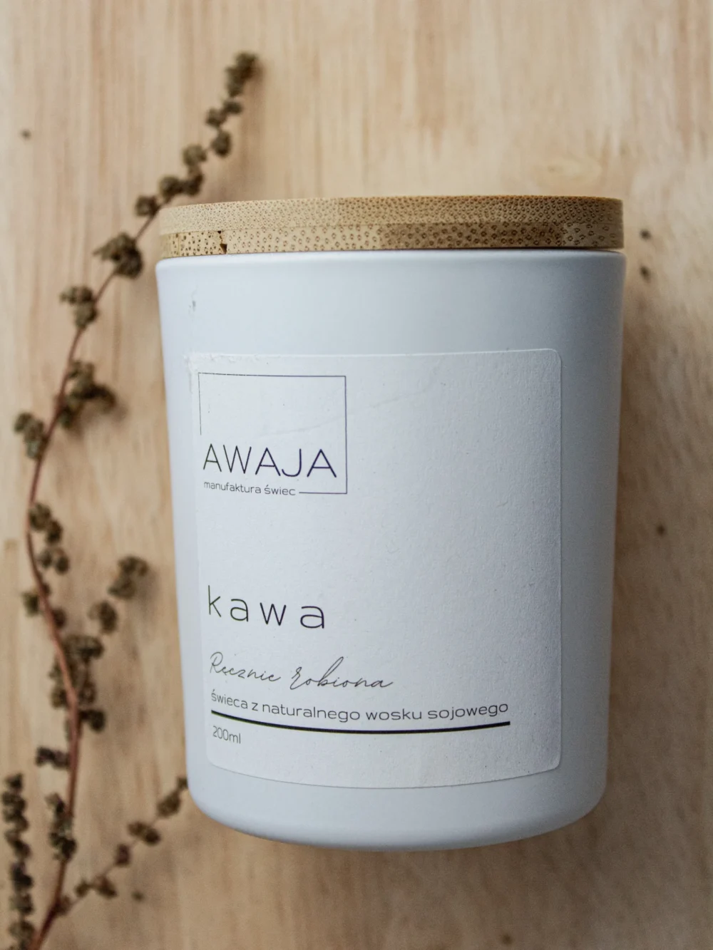 ręcznie robiona świeca sojowa