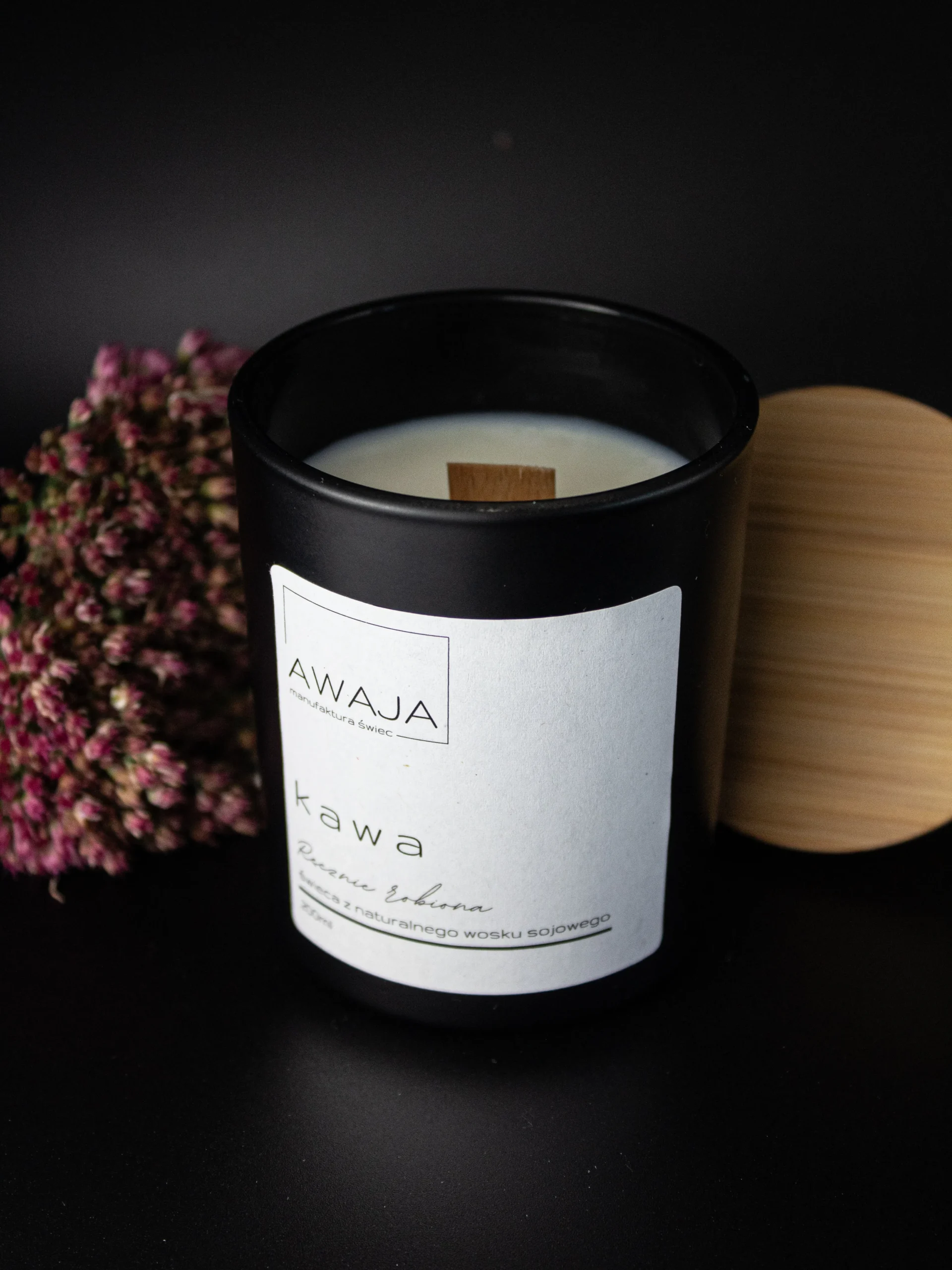 ręcznie robiona świeca sojowa