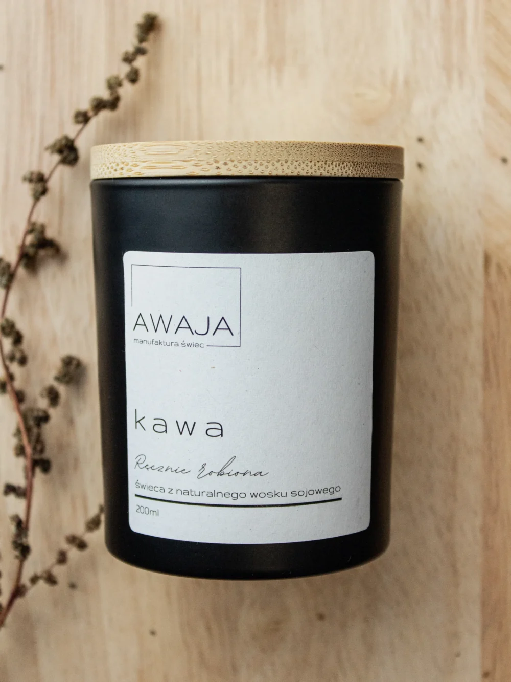 ręcznie robiona świeca sojowa