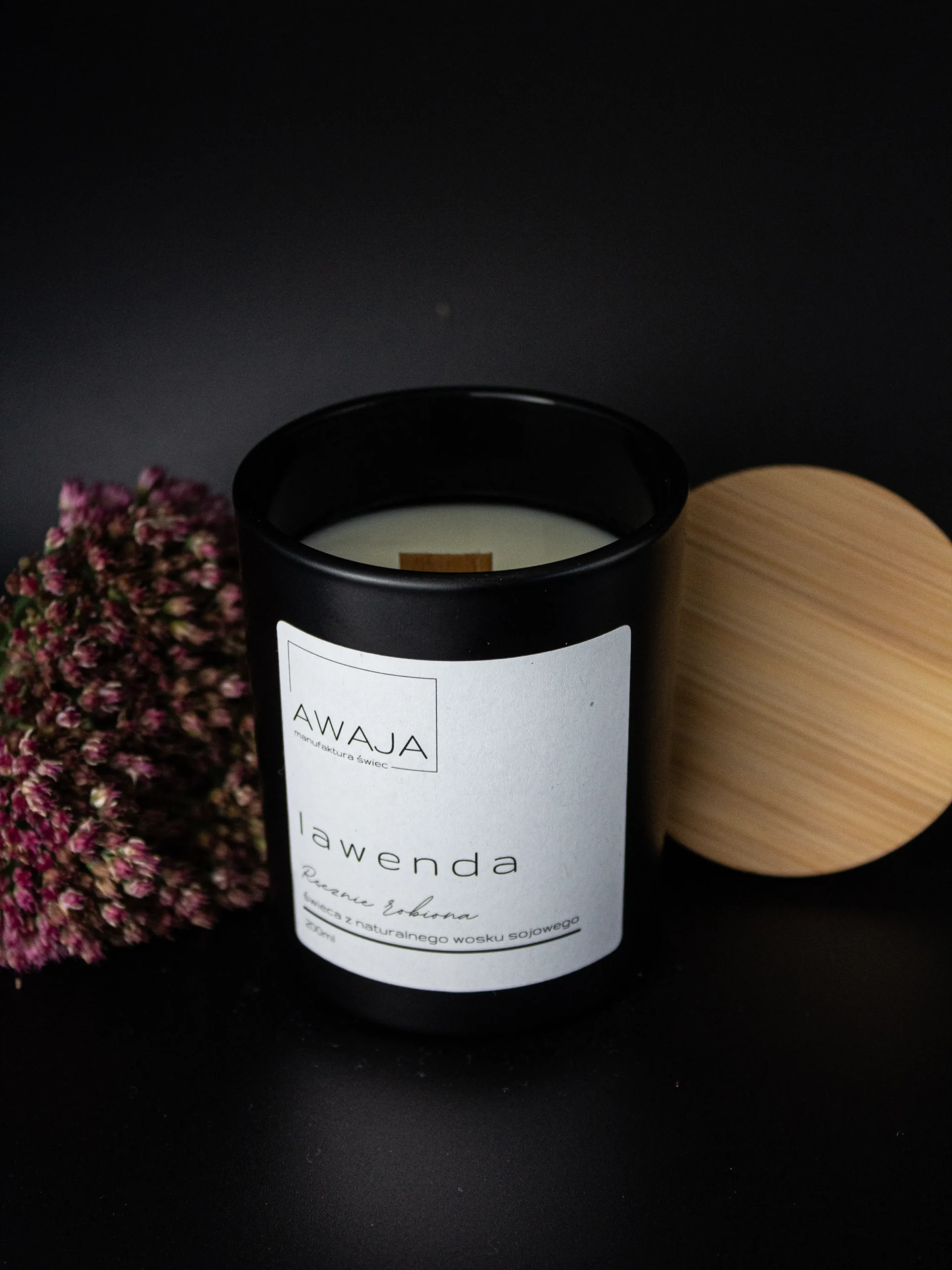 ręcznie robiona świeca sojowa