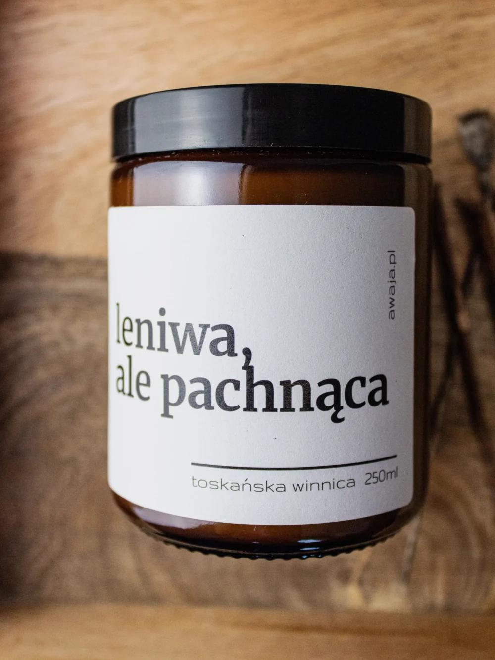 ręcznie robiona świeca sojowa