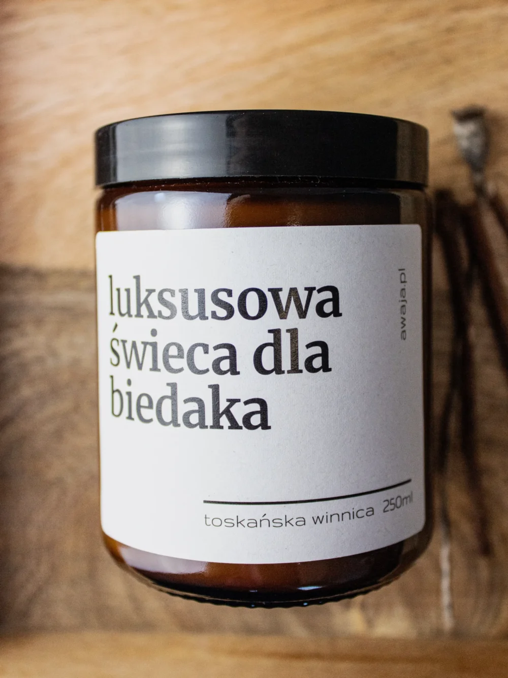 ręcznie robiona świeca sojowa