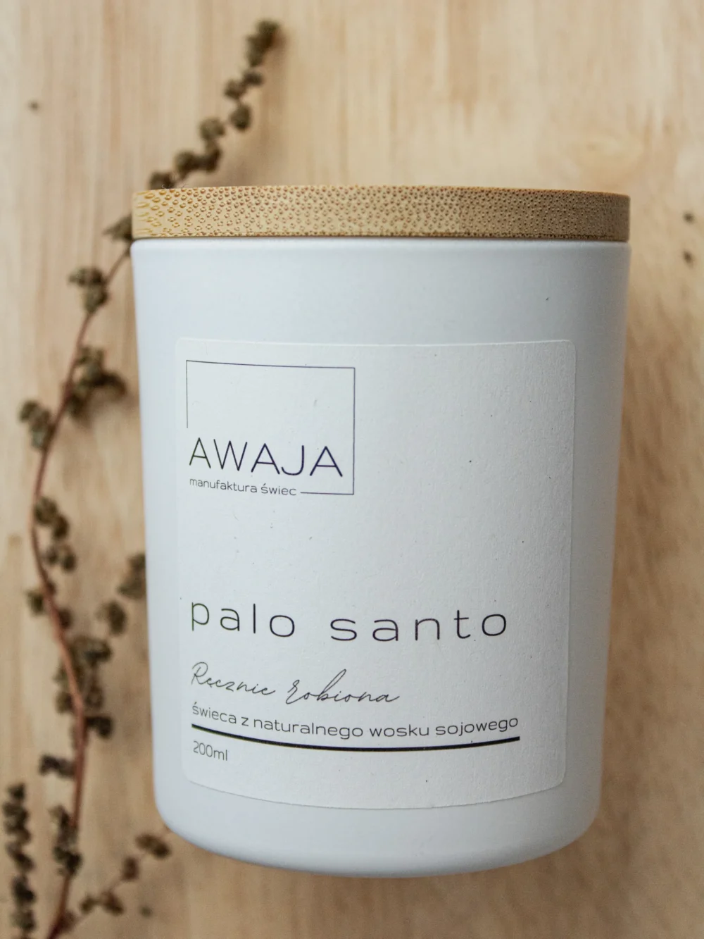 ręcznie robiona świeca sojowa
