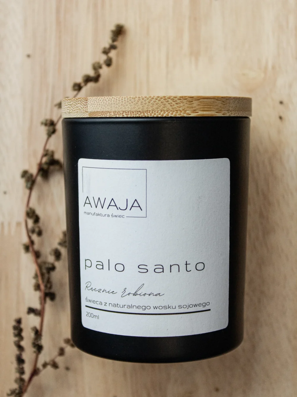 ręcznie robiona świeca sojowa