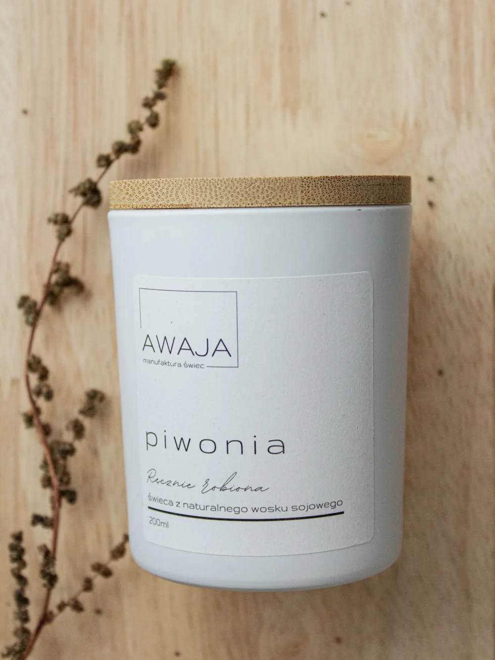 ręcznie robiona świeca sojowa