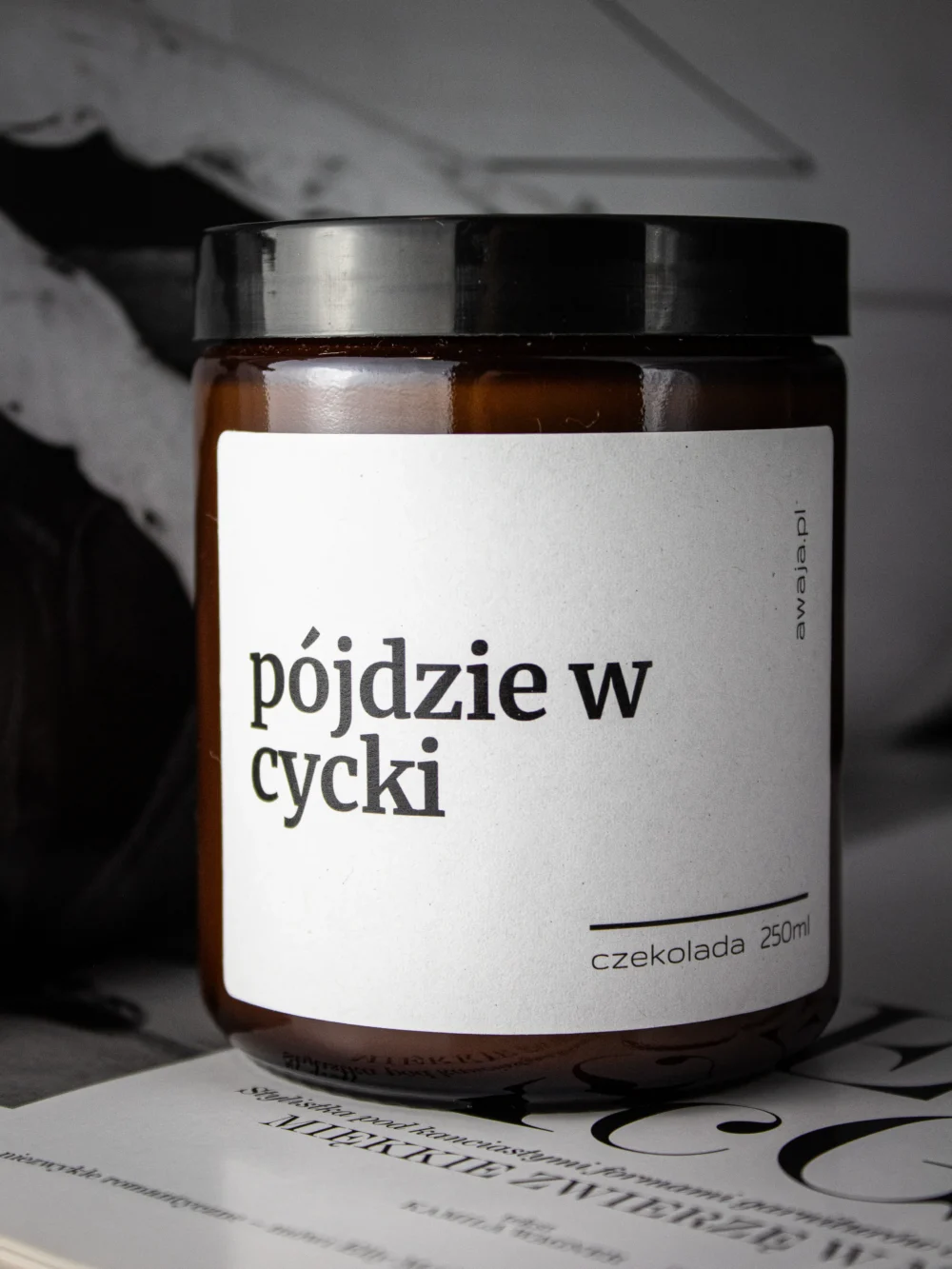 ręcznie robiona świeca sojowa