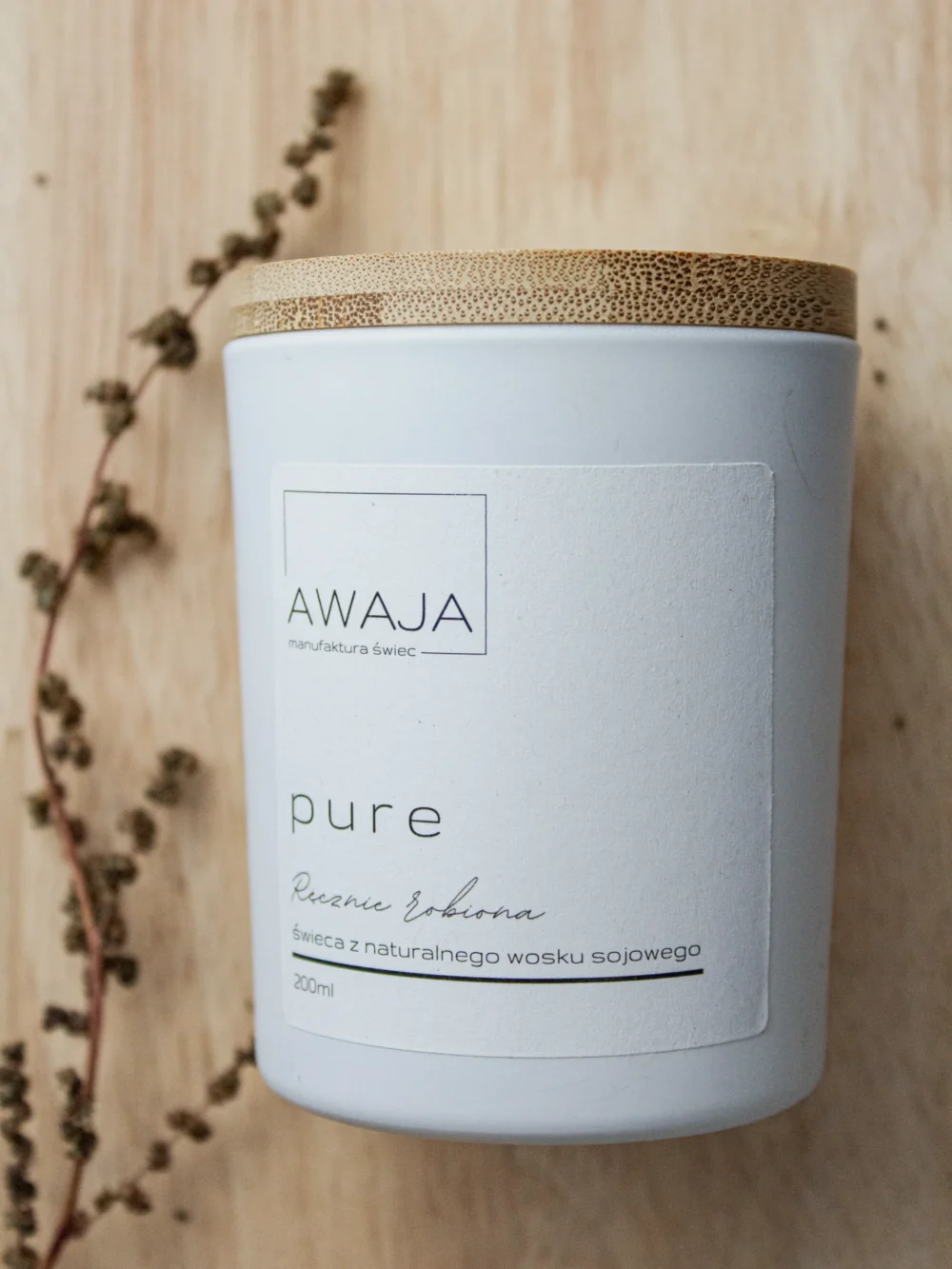 ręcznie robiona świeca sojowa