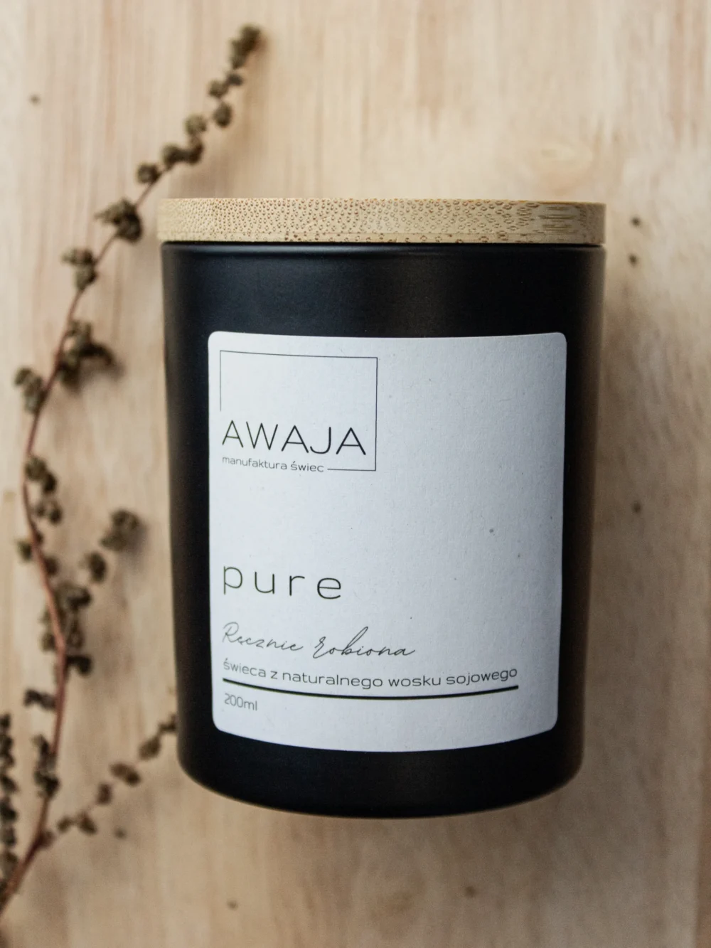 ręcznie robiona świeca sojowa