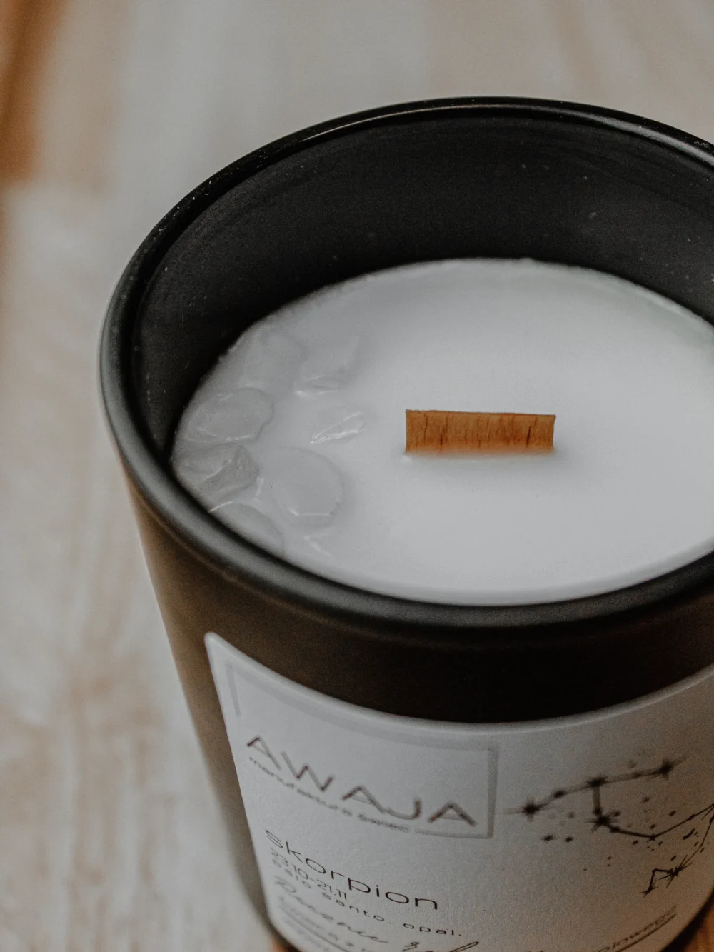 ręcznie robiona świeca sojowa