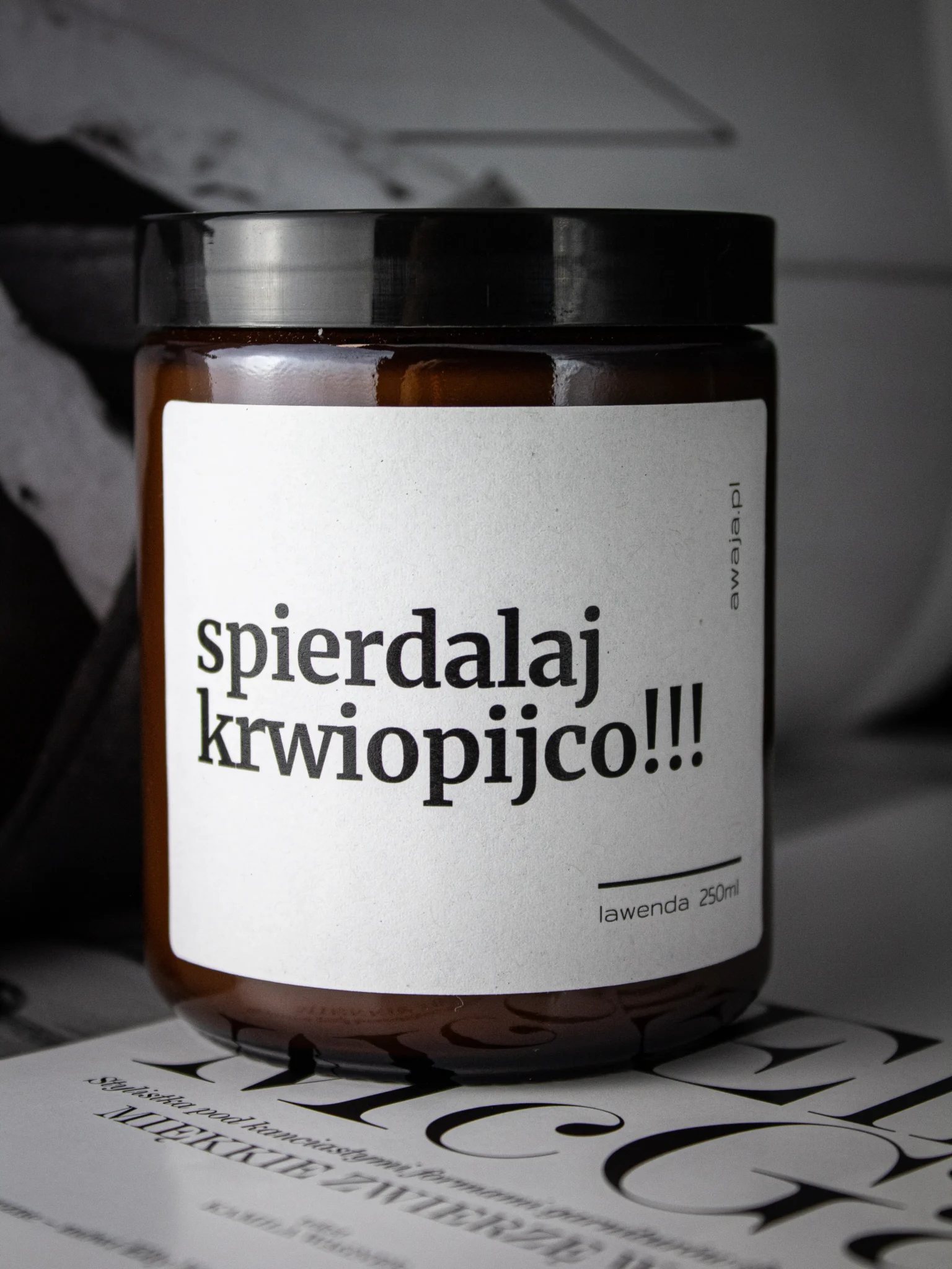 ręcznie robiona świeca sojowa