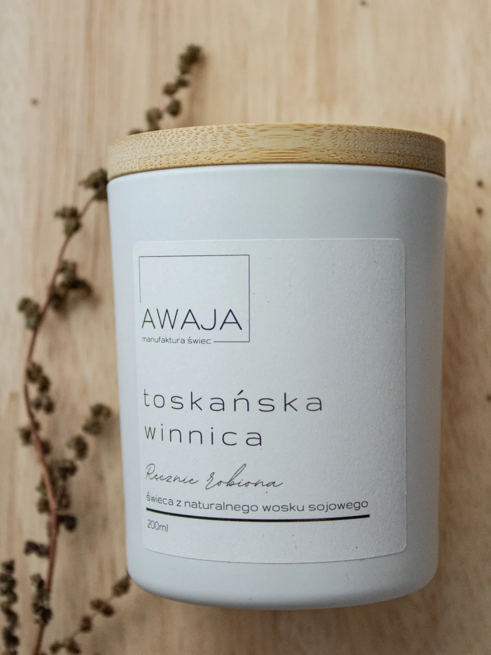 ręcznie robiona świeca sojowa