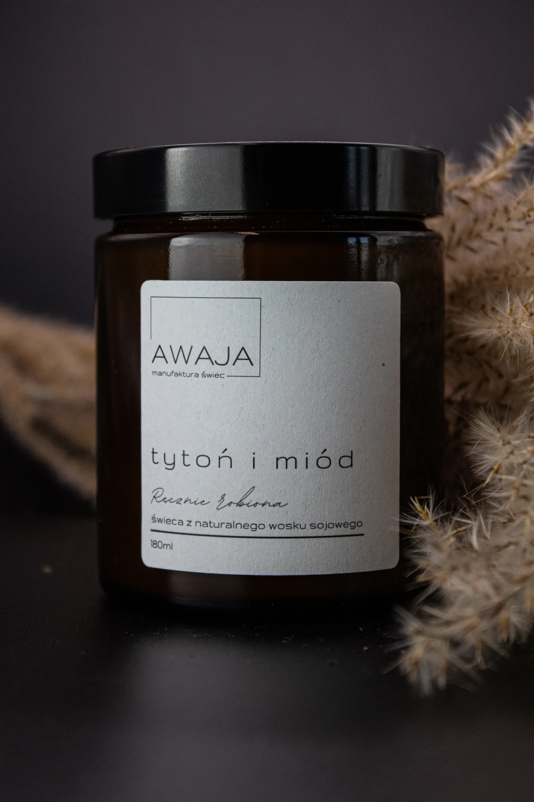 ręcznie robiona świeca sojowa