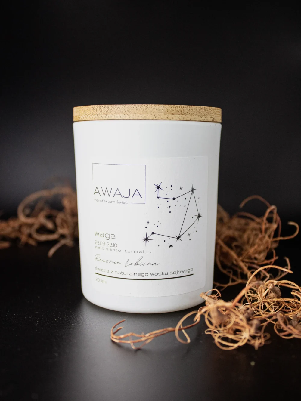 ręcznie robiona świeca sojowa