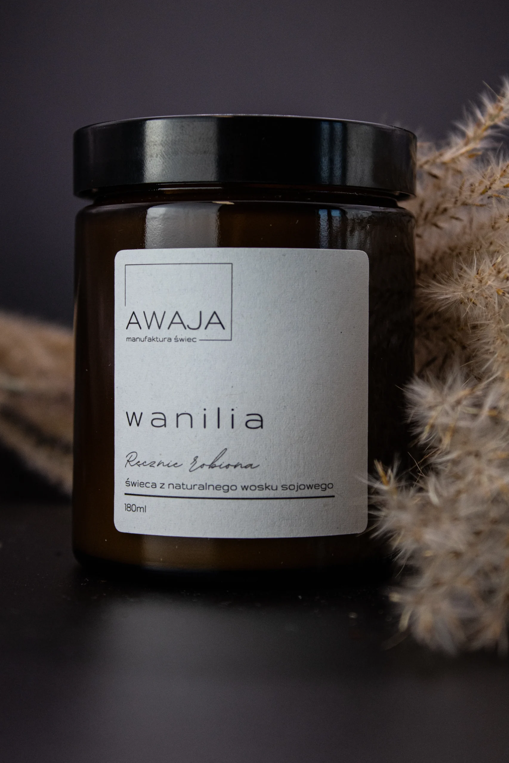 ręcznie robiona świeca sojowa