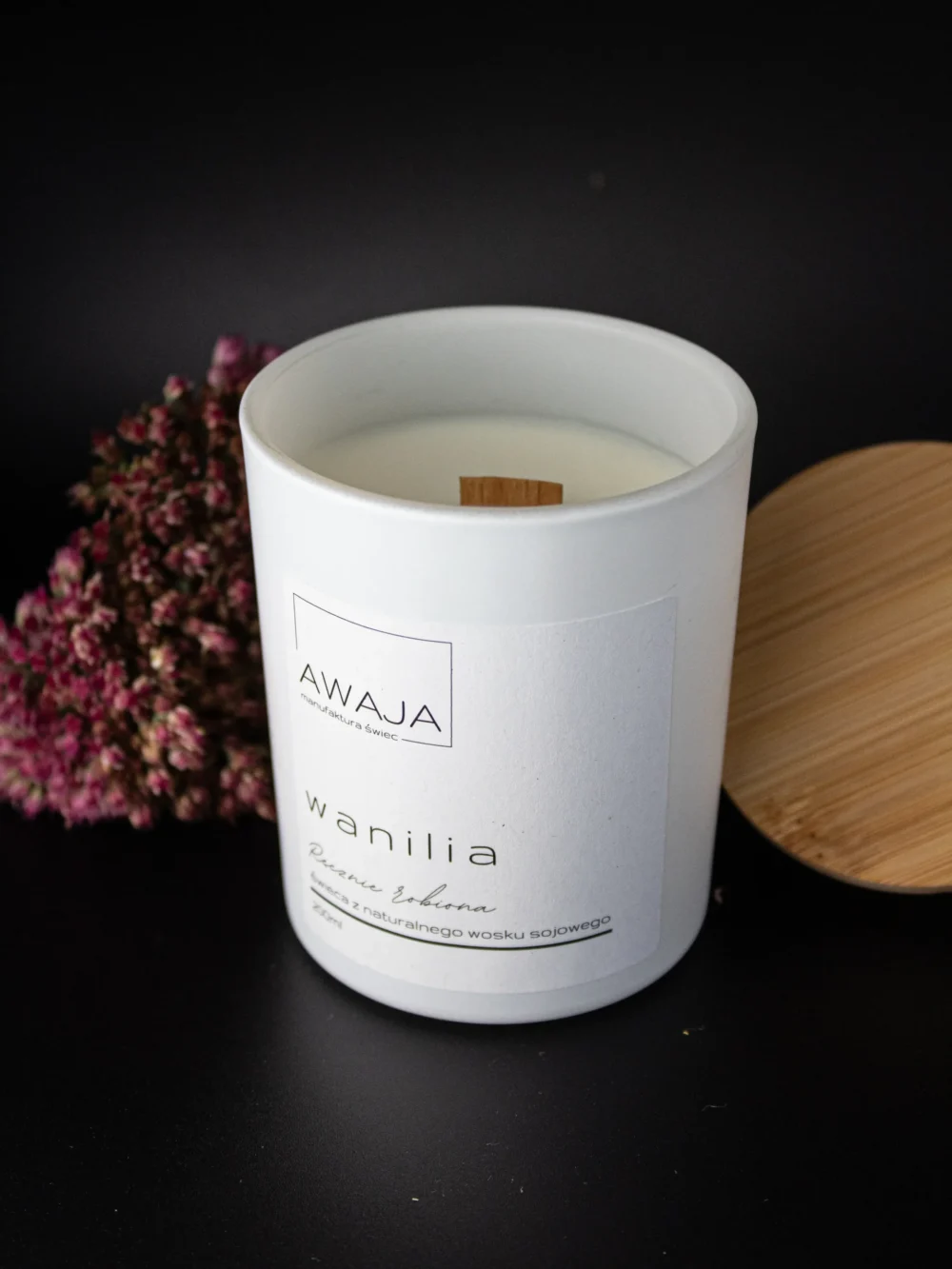 ręcznie robiona świeca sojowa