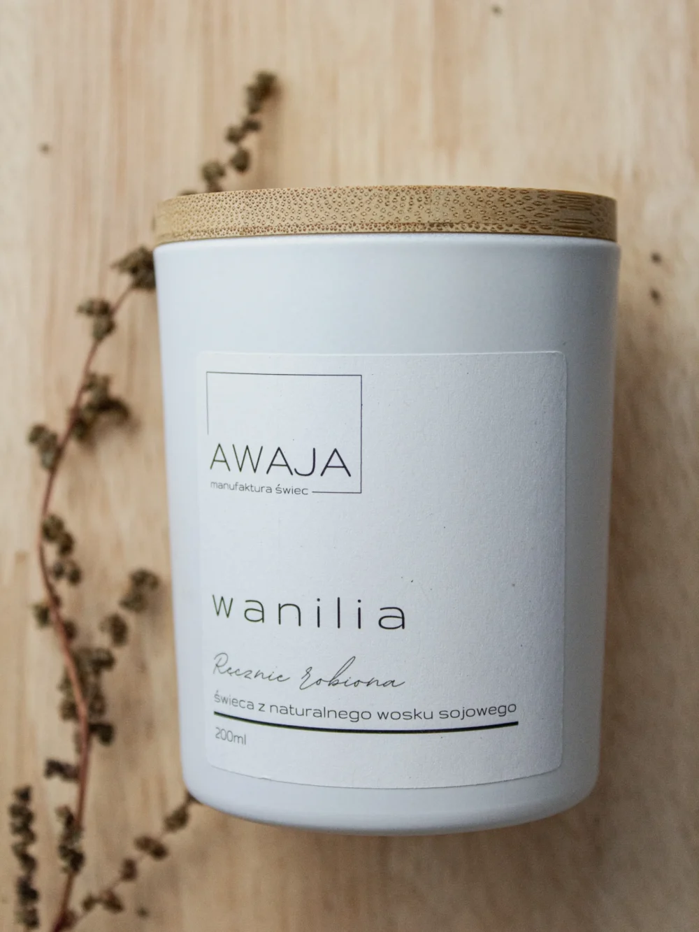 ręcznie robiona świeca sojowa
