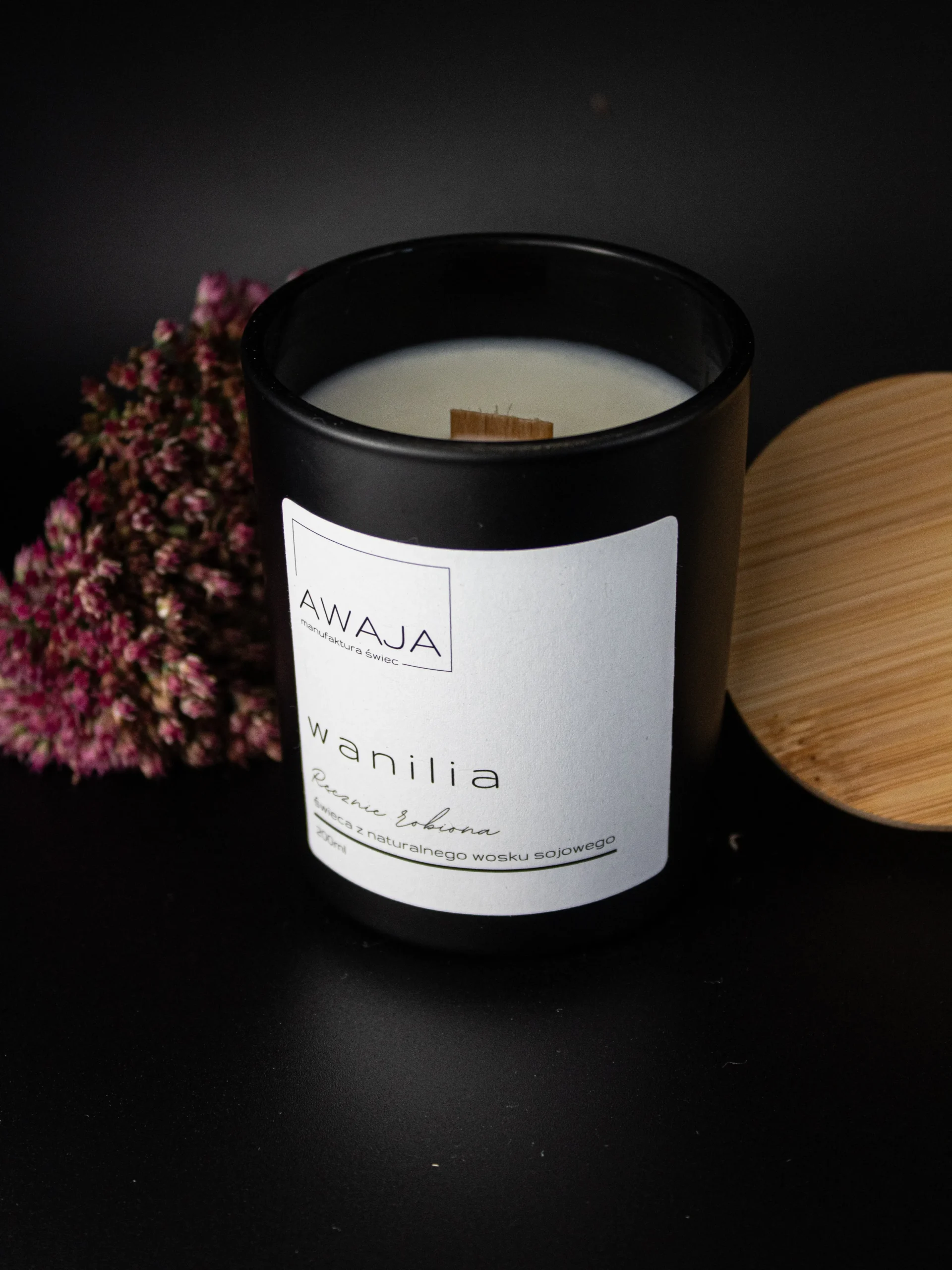 ręcznie robiona świeca sojowa