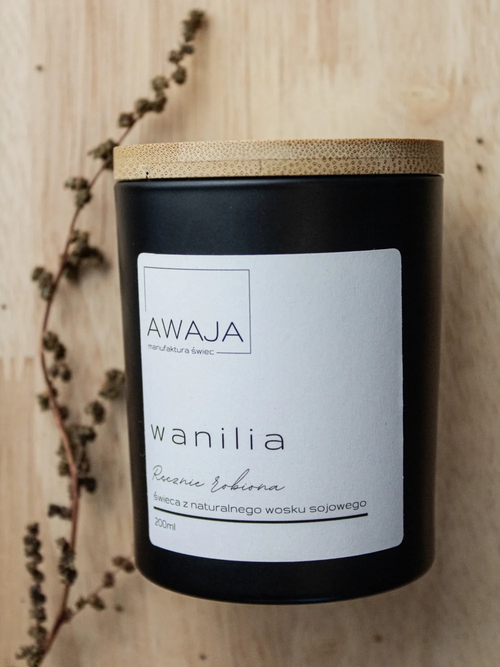 ręcznie robiona świeca sojowa