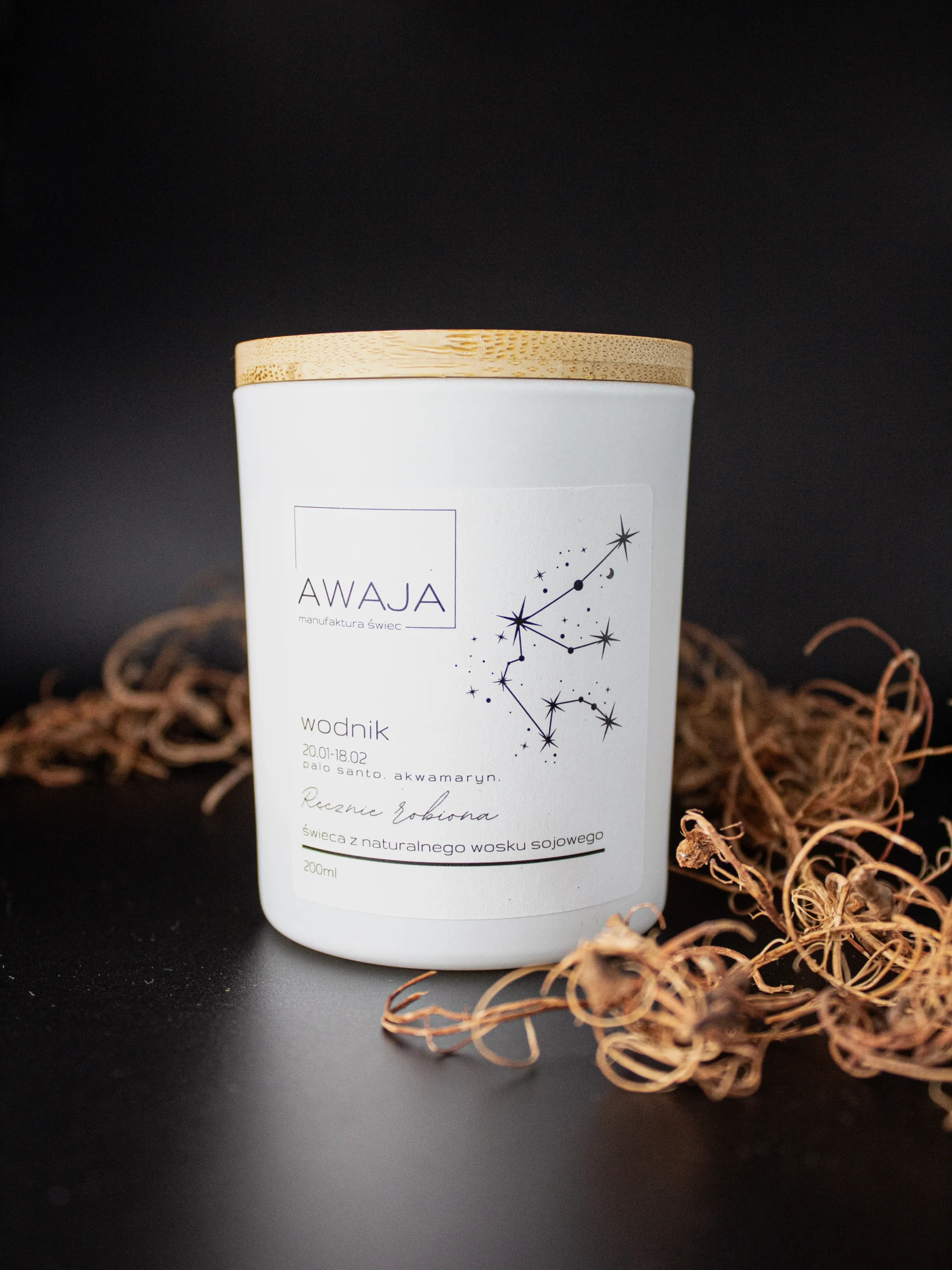 ręcznie robiona świeca sojowa