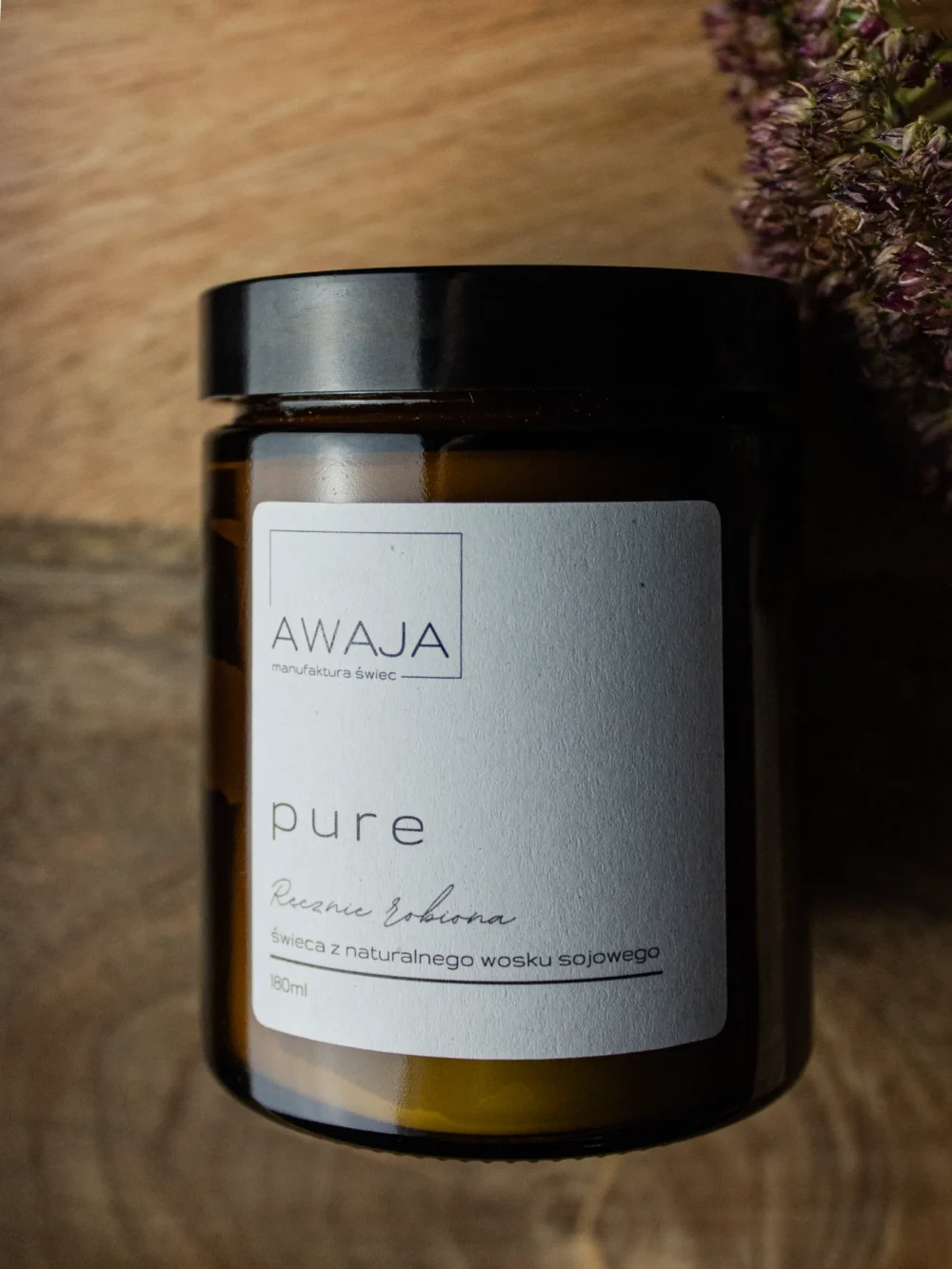 ręcznie robiona świeca sojowa
